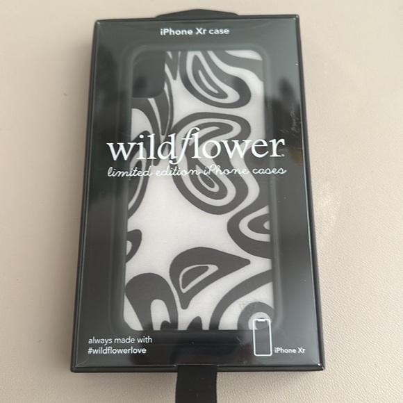 4 Wildflower IPhone XR cases. (Message to buy just specific one(s) or comment). - Picture 12 of 14